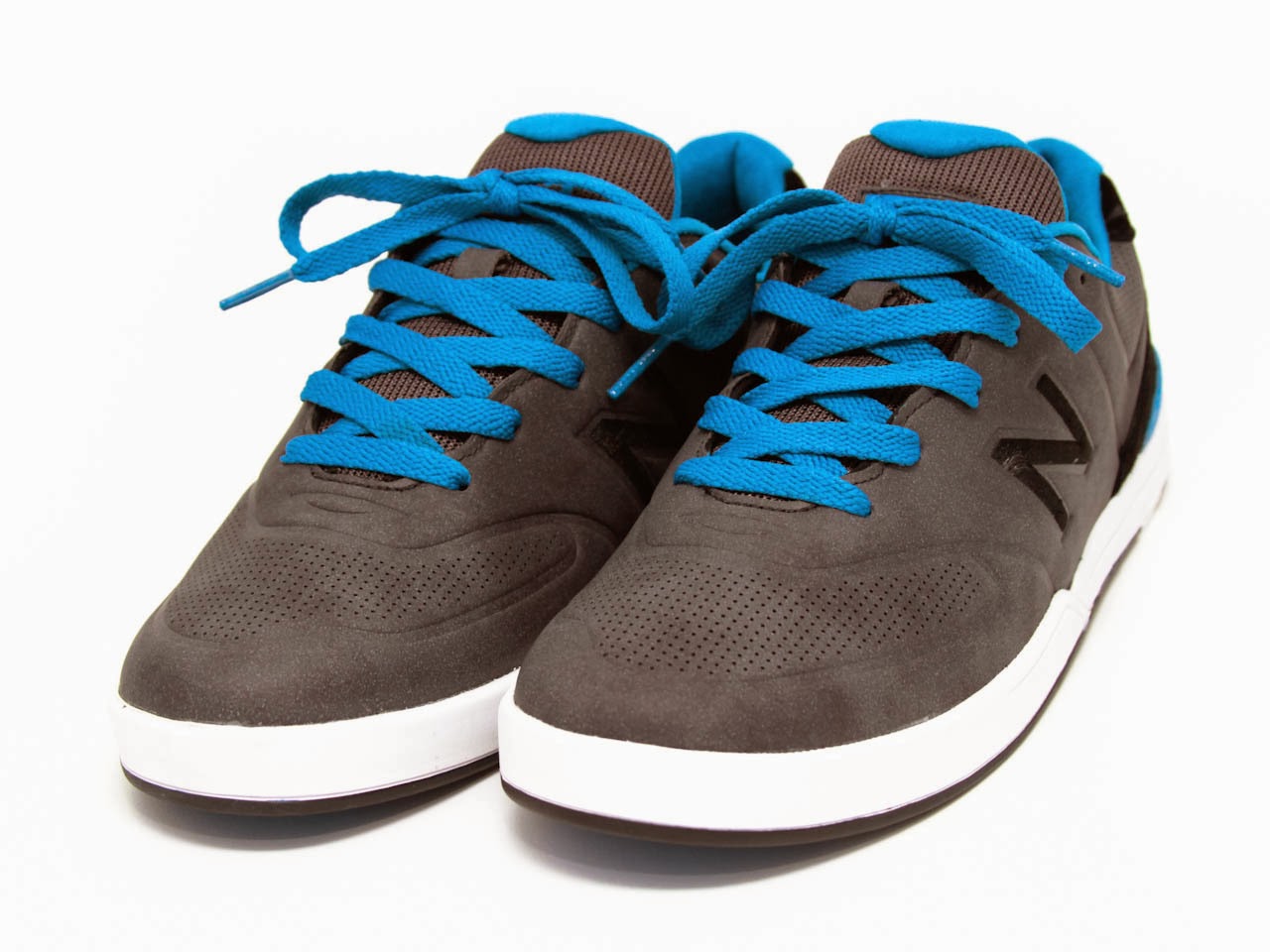 new balance 1700 paris