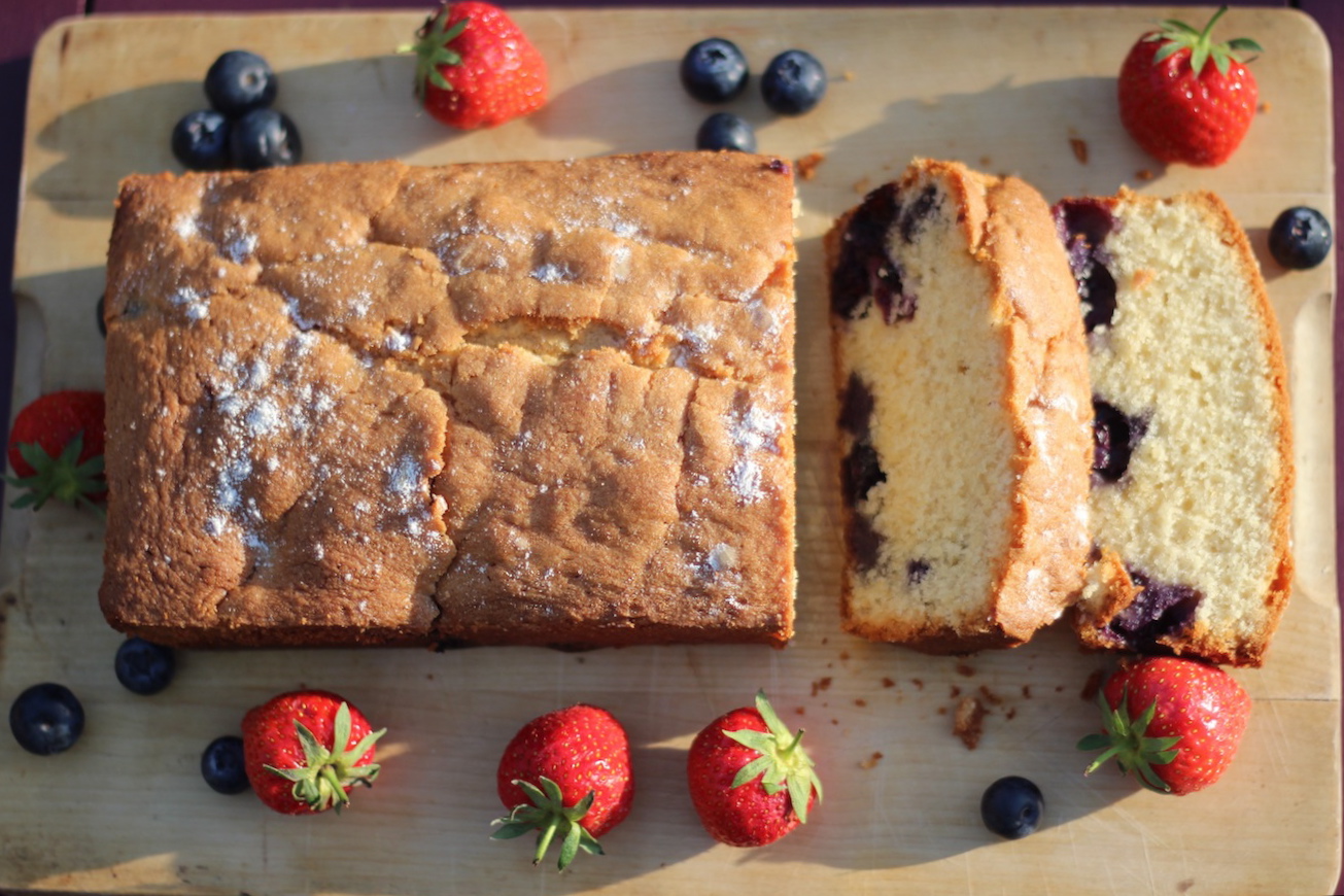 Louise's Lifestyle Blog Blueberry and Sour Cream Loaf
