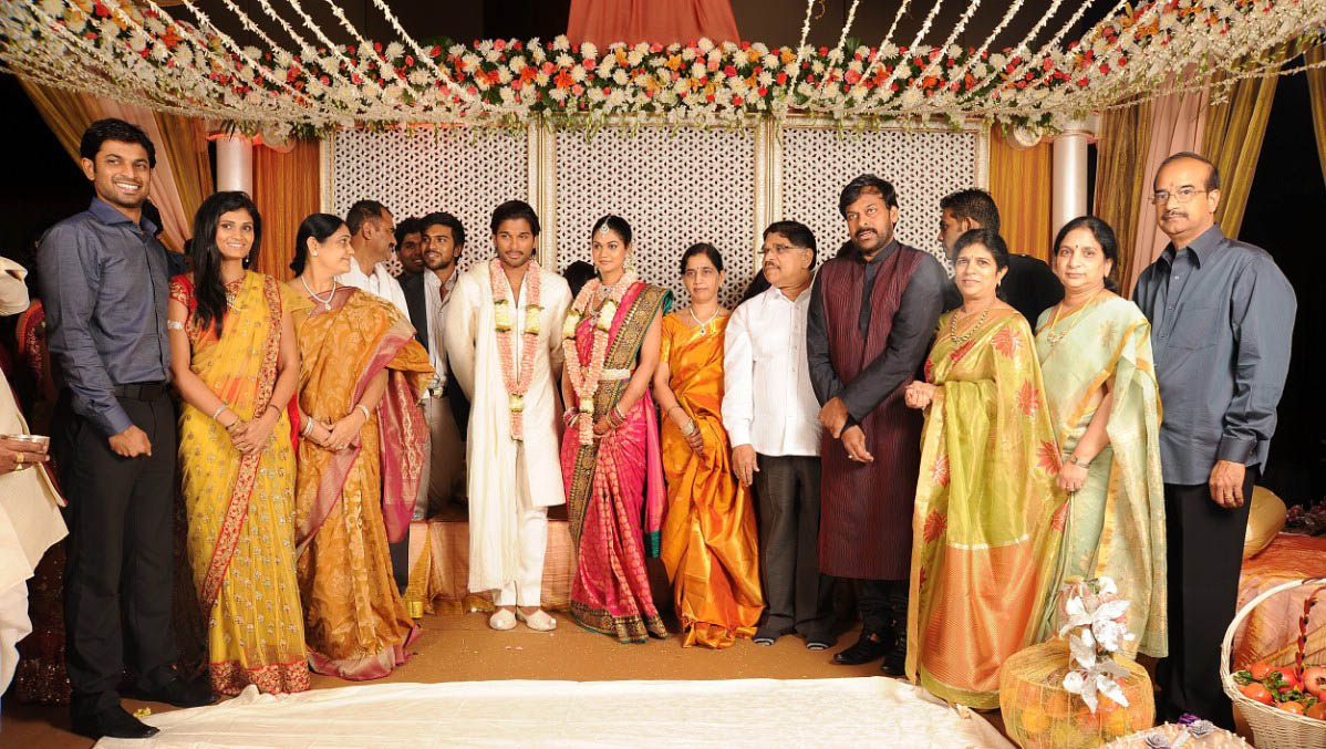 TeluguMovieClub: Allu arjun Marriage photos