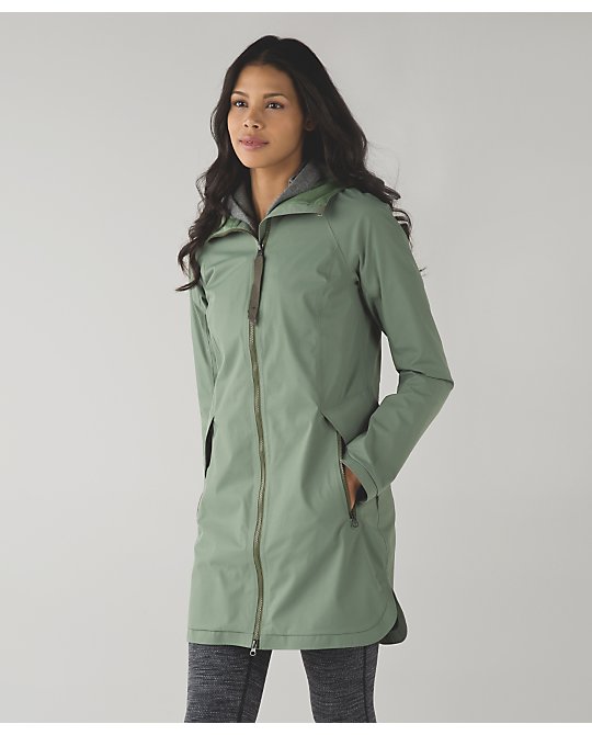 lululemon definitely-raining-jacket