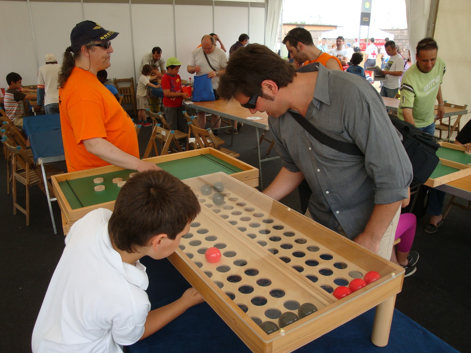Feria jugarXjugar Los juegos de madera de grandes dimensiones vuelven