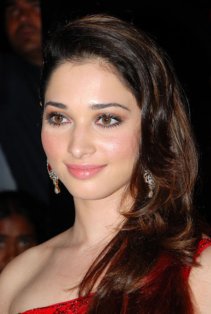 tamanna hot pics in red dress on ramp
