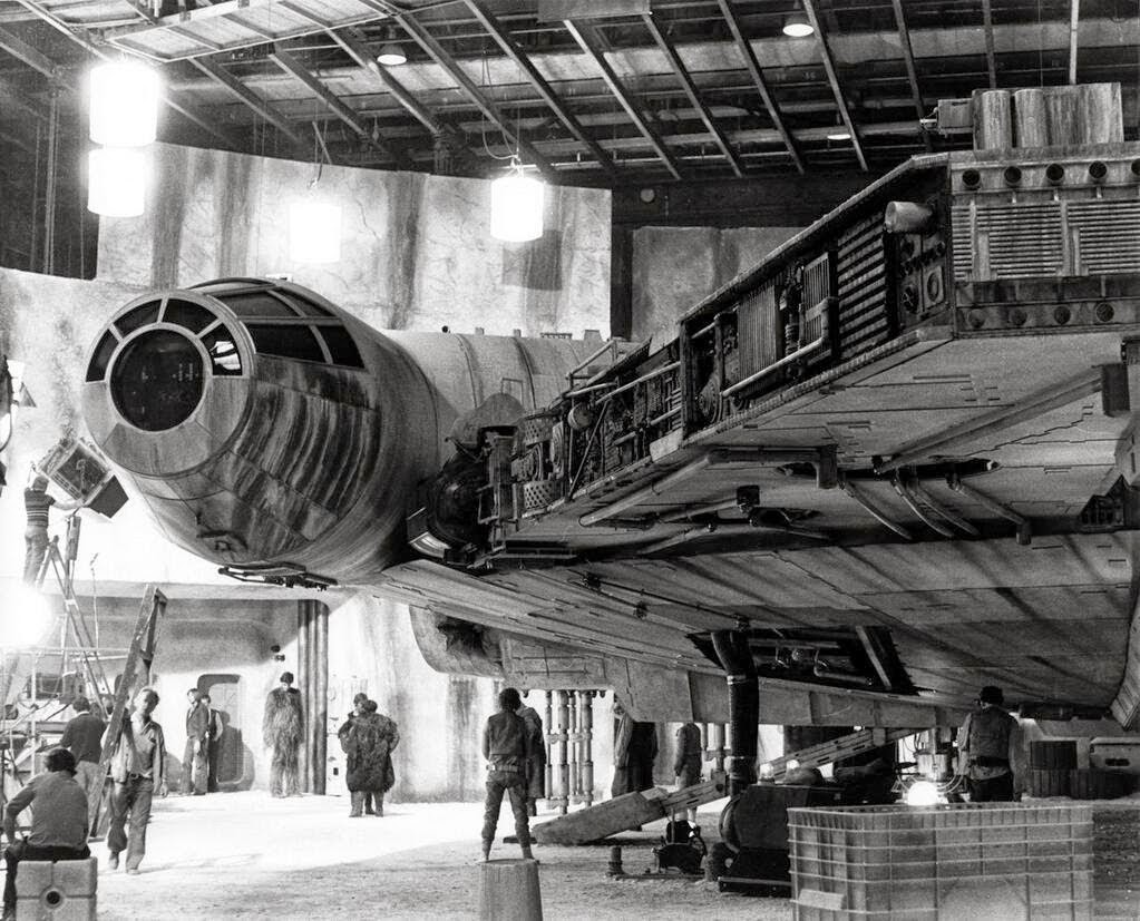 SNEAK PEEK "Star Wars" Episode VII" 'Millennium Falcon'