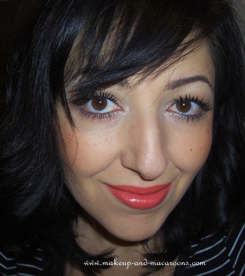 Lipstick Love Of The Week MAC Vegas Volt Makeup and Macaroons