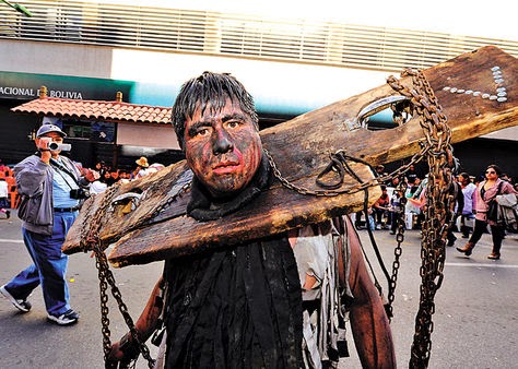 En Nombre del Carnaval