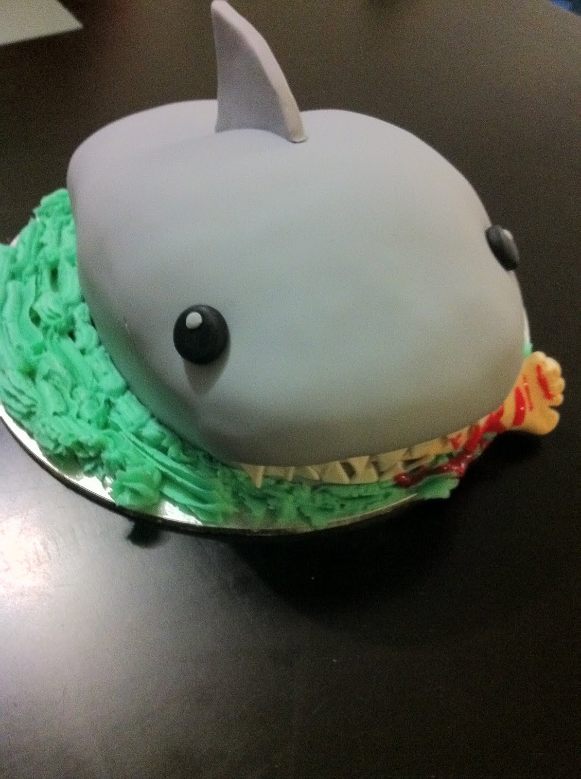 Mandylicious Cakes: Joshy s Shark Cake