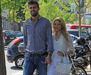 ALL HOLLYWOOD CELEBRITIES: Shakira With Her Husband Gerard Pique Fresh