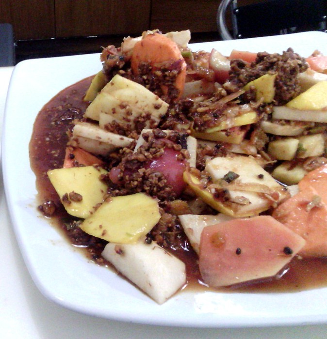 Dunia Iwok Rujak Honje Mulai Melanglang Buana