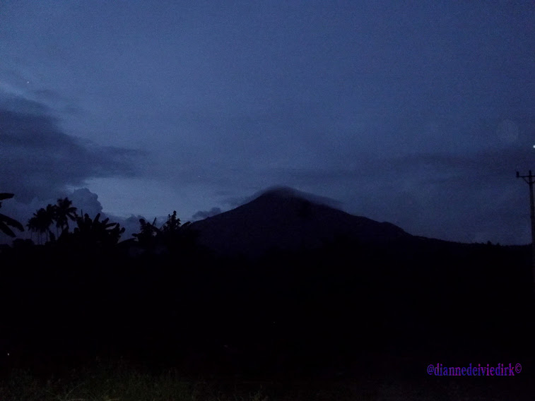 Gunung api (sudah tidak aktif) tertinggi di Sulawesi Utara