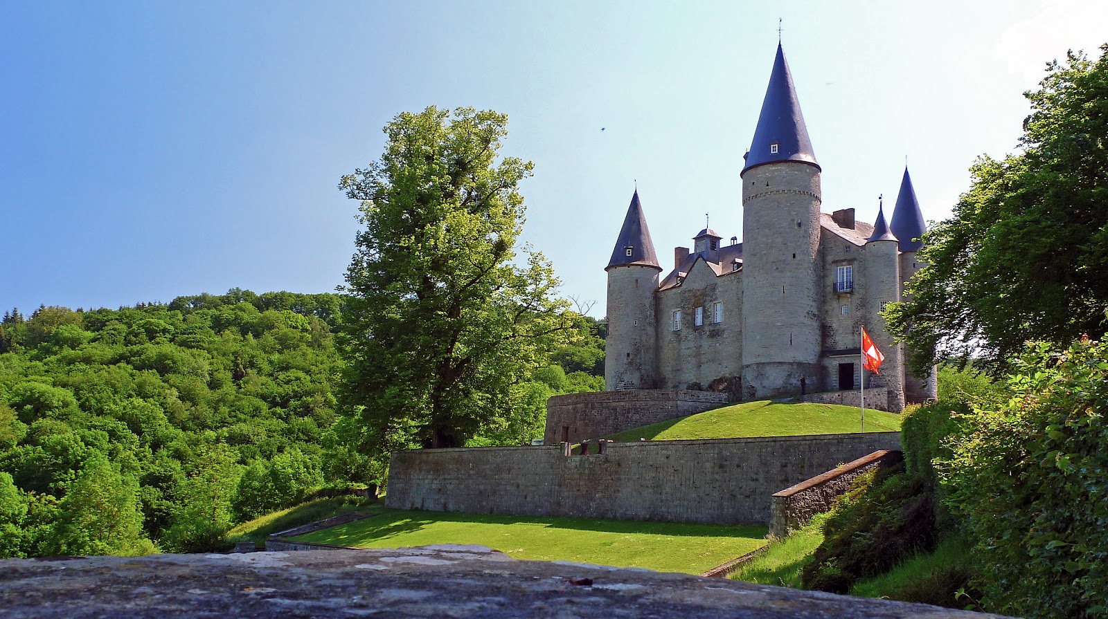 photo de chateau fort gratuit - Château fort de Sedan page Officielle Facebook