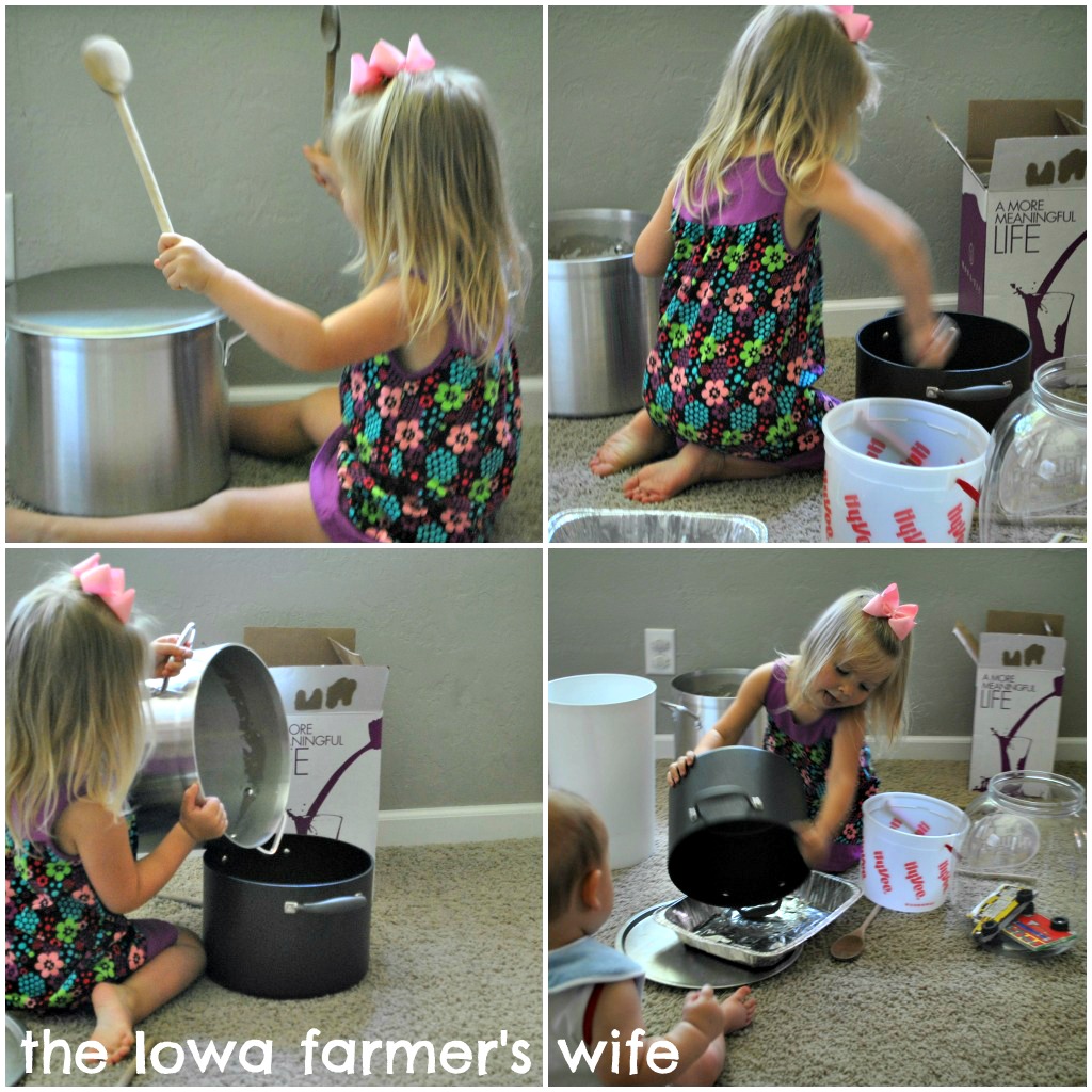 The Iowa Farmer's Wife: Winter Sensory Bin
