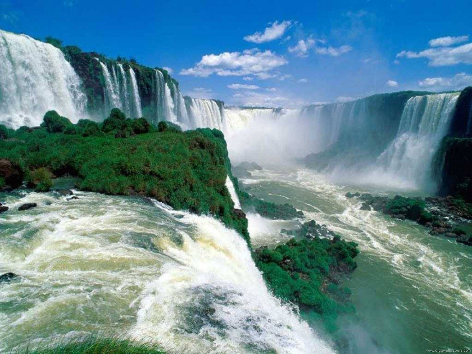 full picture: Victoria Falls Zimbabwe