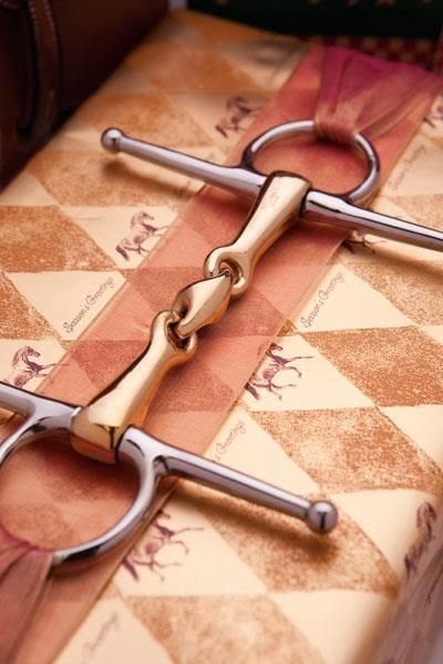 Willow Bee Inspired: Gift Giving No. 7 - Gift Wrap Ideas for Love