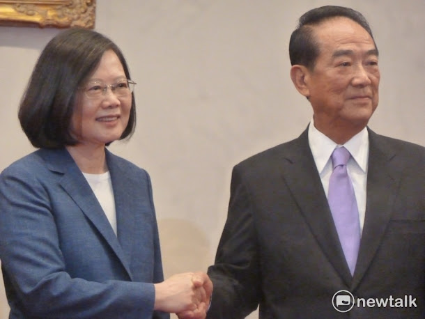 蔡英文總統表示,願意在APEC的架構下,與中國進行善意的互動與合作。 蔡英文總統表示,願意在APEC的架構下,與中國進行善意的互動與合作。