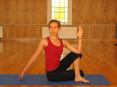 Corinne in Ardha Matsendrasana