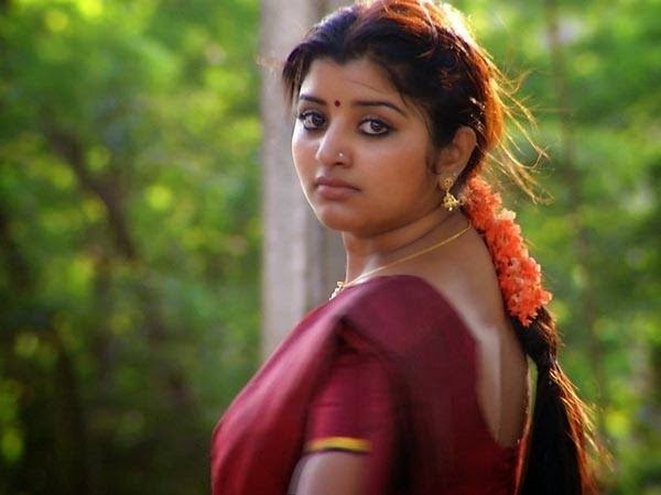 Tamil Serial Actress Mahalakshmi Hot Images