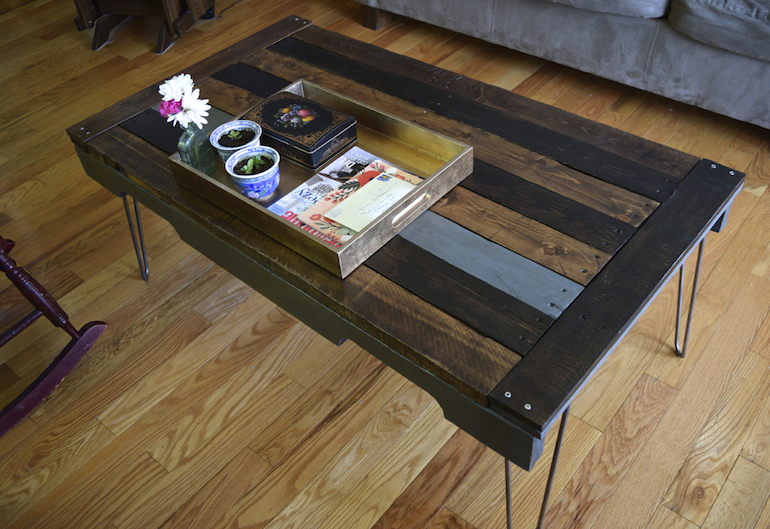 The Worst Dinner Guest Diy Pallet Board Coffee Table With Hairpin