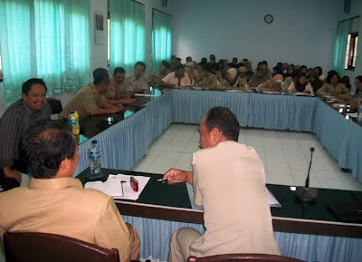 Dukungan penuh dari seluruh pegawai Puskemas Ngadirojo Dukungan penuh dari seluruh pegawai Puskemas Ngadirojo