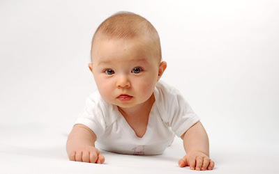 Cute White Baby With Beautiful Eyes Wallpaper