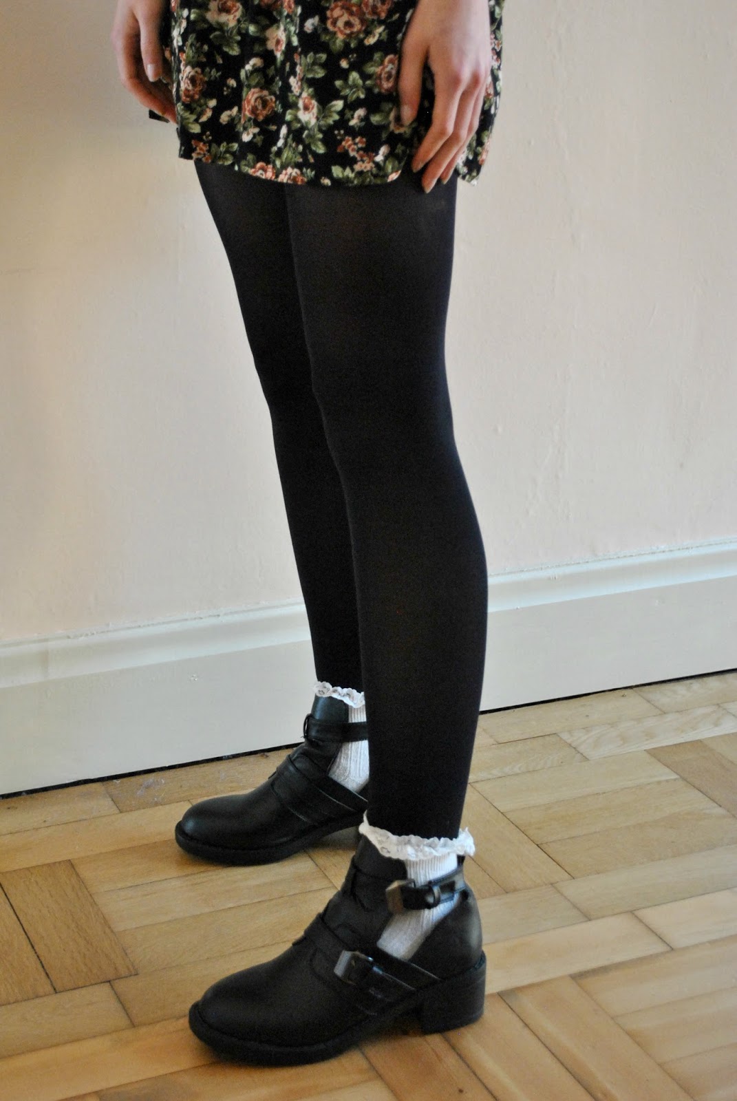 cut out western ankle boots