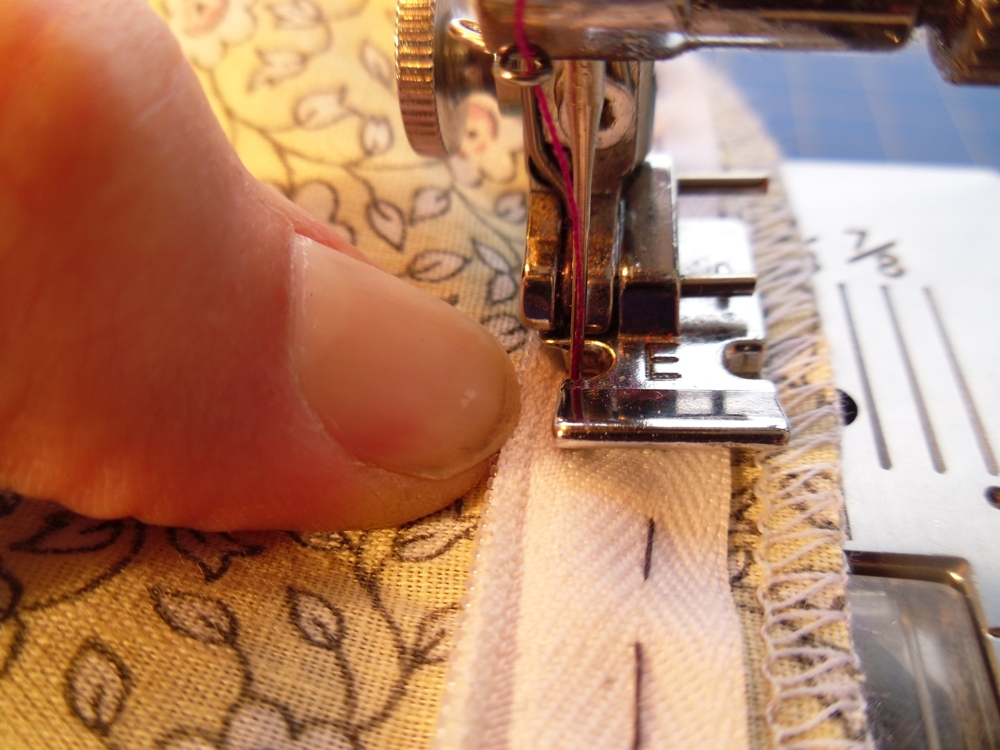 Art and Needlework by Rebekah 1/20/12 Tutorial How to Insert an