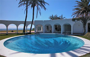 Luxury Front line beach Villa