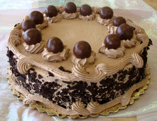 chocolate mousse cake recipe. Chocolate Mousse Cake with