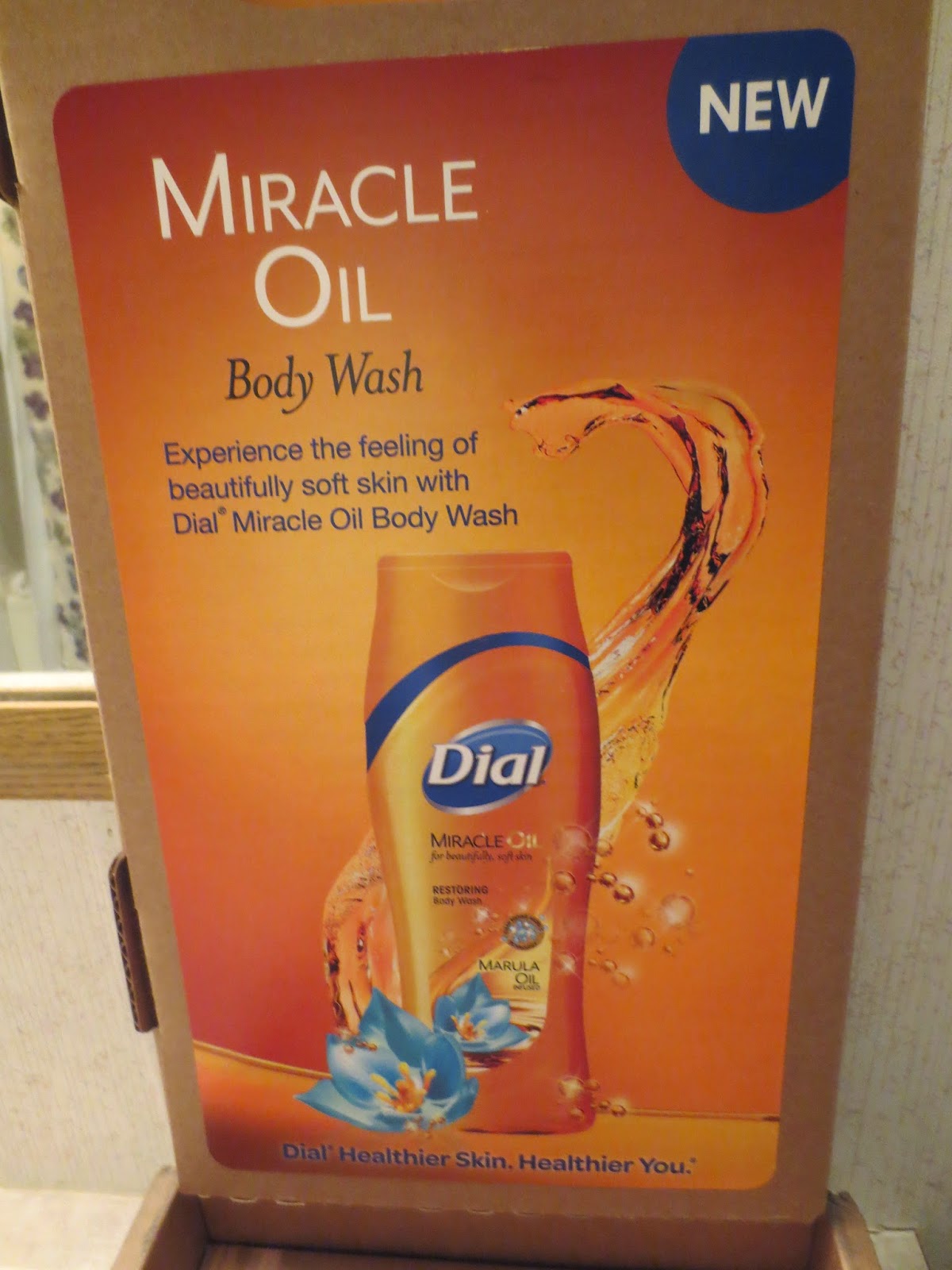 Gloria's Bits and Pieces New! Dial Miracle Oil Body Wash Review