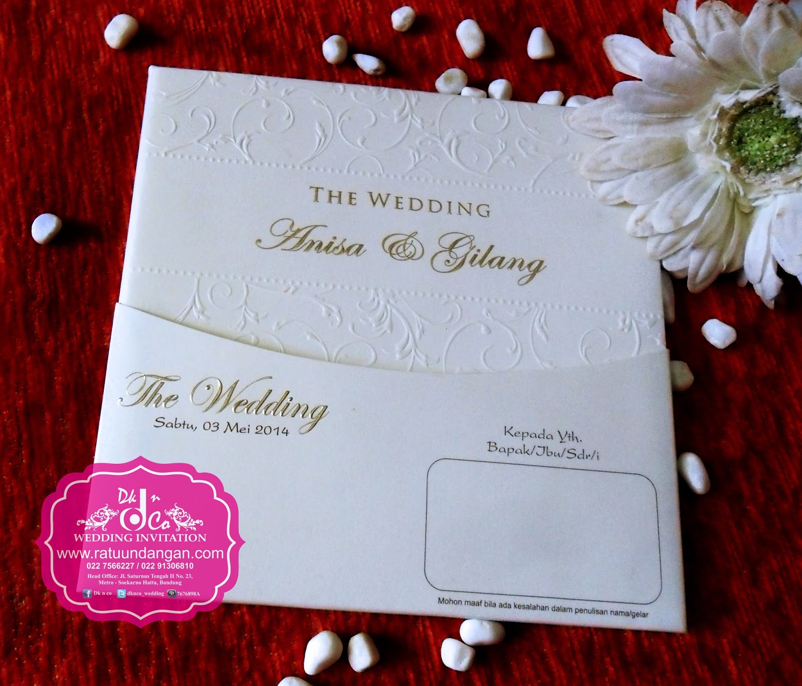 KARTU UNDANGAN PERNIKAHAN MURAH Putih Yang Mewah