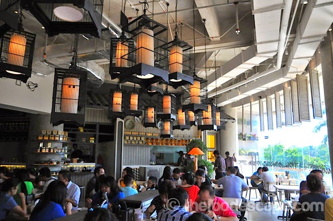 CROWDED PLACE. The restaurant has been drawing crowds to the new Ozone Mall in Pantai Indah Kapuk. Photo courtesy of www.thefoodescape.com