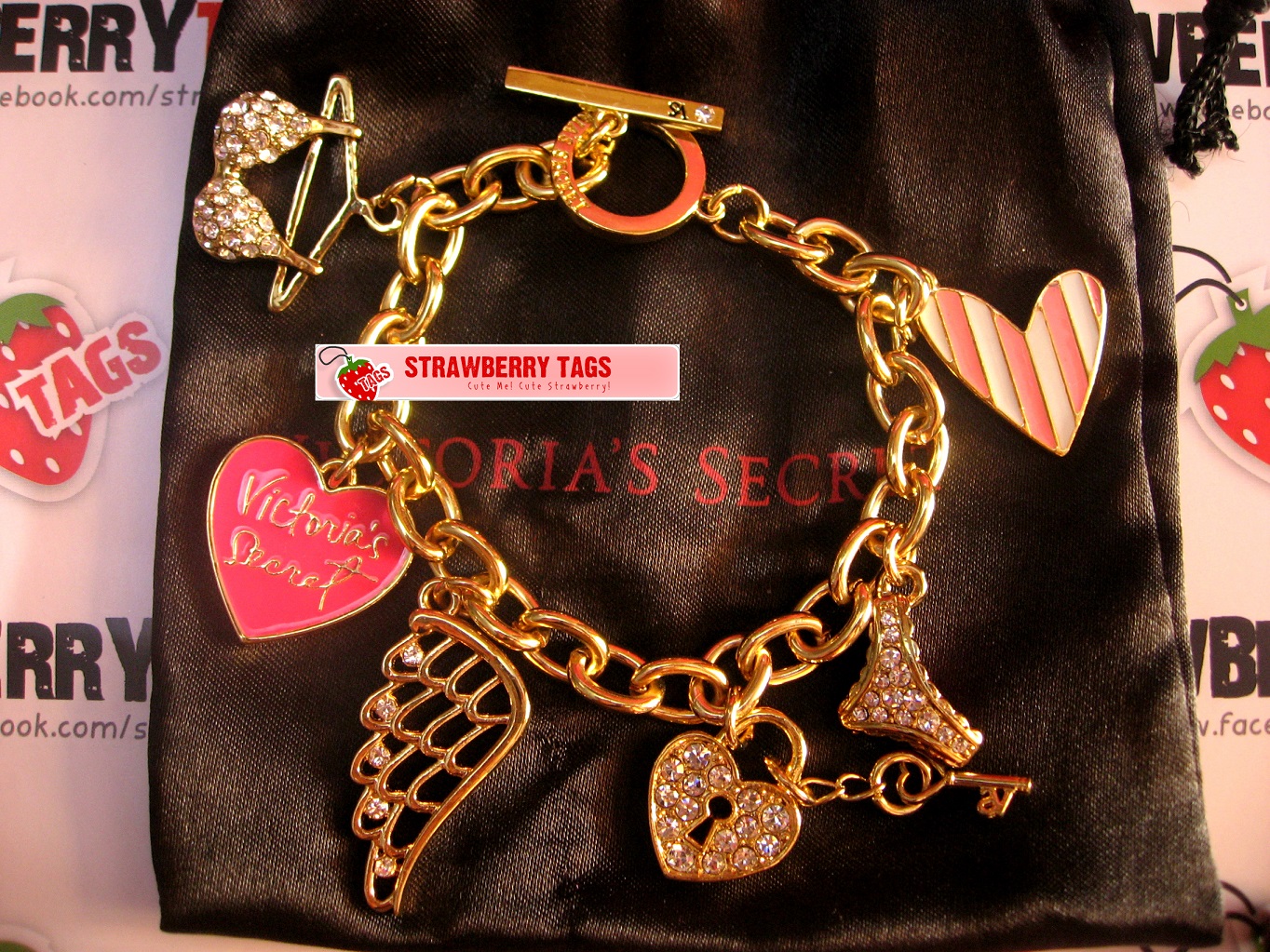 VICTORIA\u0027S SECRET Supermodel Gold Lingerie Charm Bracelet (Limited Edition)