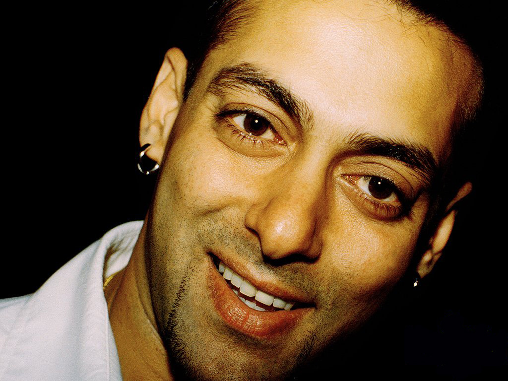 Salman Khan HD Wallpapers - Entertainment Only