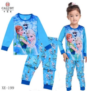 RM25 - Pyjama Frozen