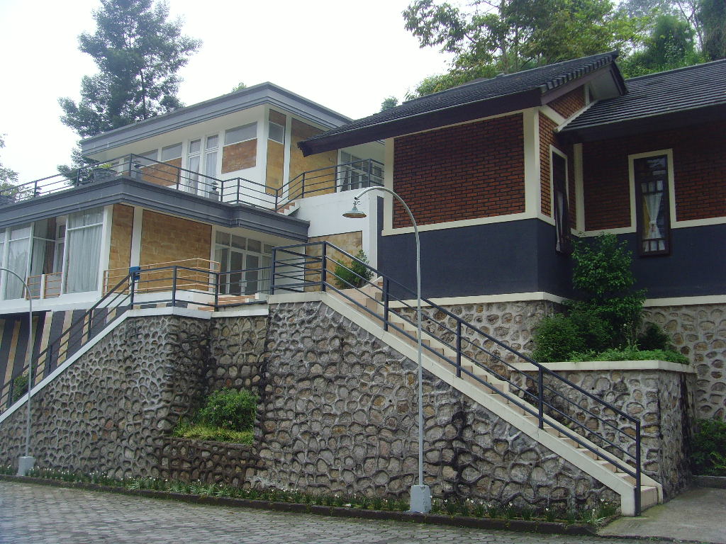 Download Villa Diamond Lembang Bandung Background