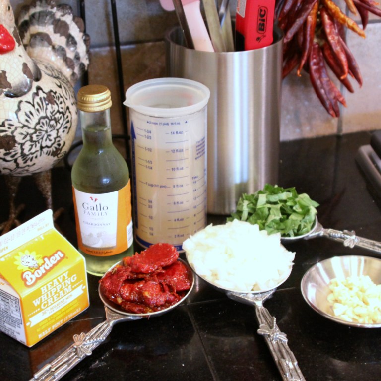 Menu Musings of a Modern American Mom Sun Dried Tomato Chicken