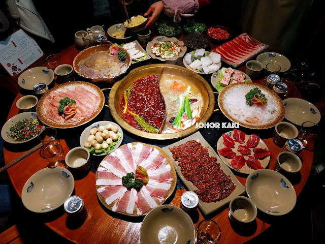 Six Day Sichuan Tour - Exploring the Land of Mystery, Majesty & Gastronomy Mala Hotpot Leshan