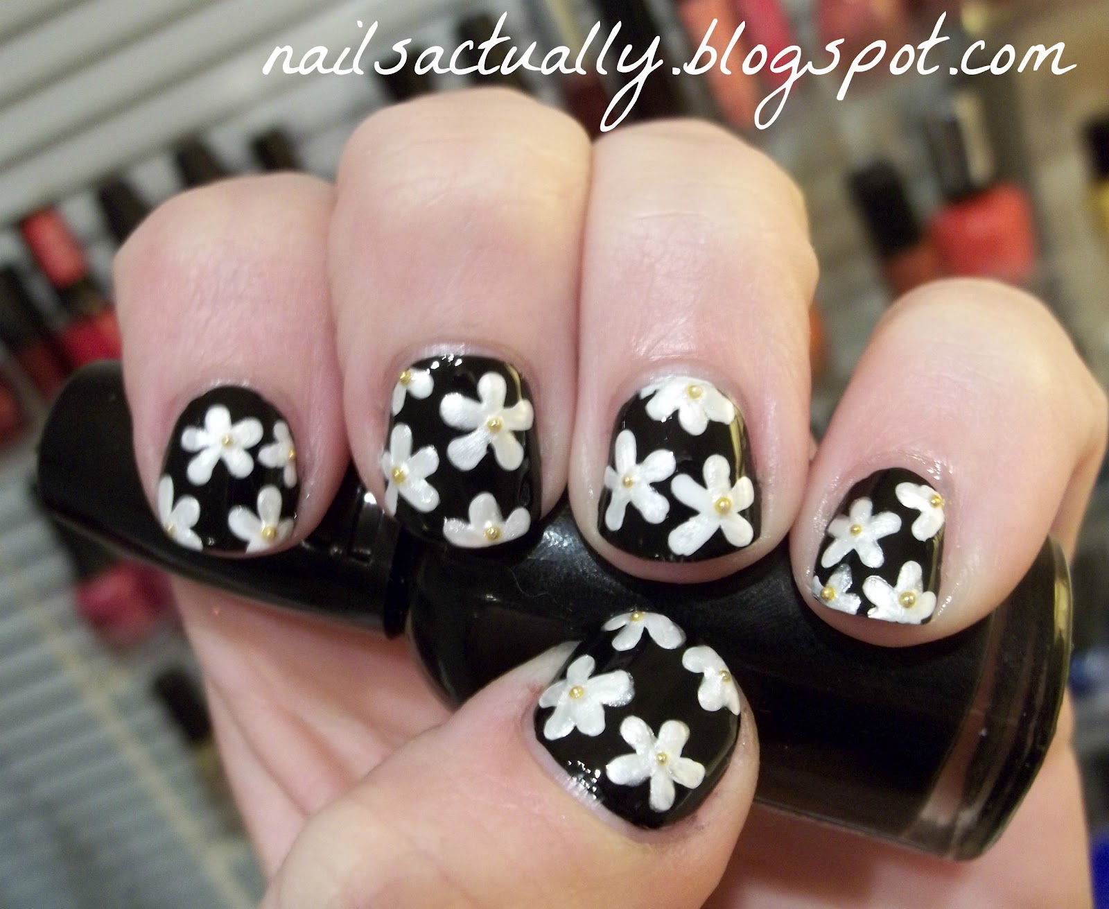 Daisy Nails