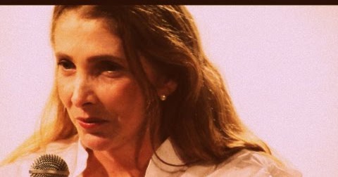 Núcleo de Roteiro e Dramaturgia da CAL Adriana Falcão no Ponto de Virada
