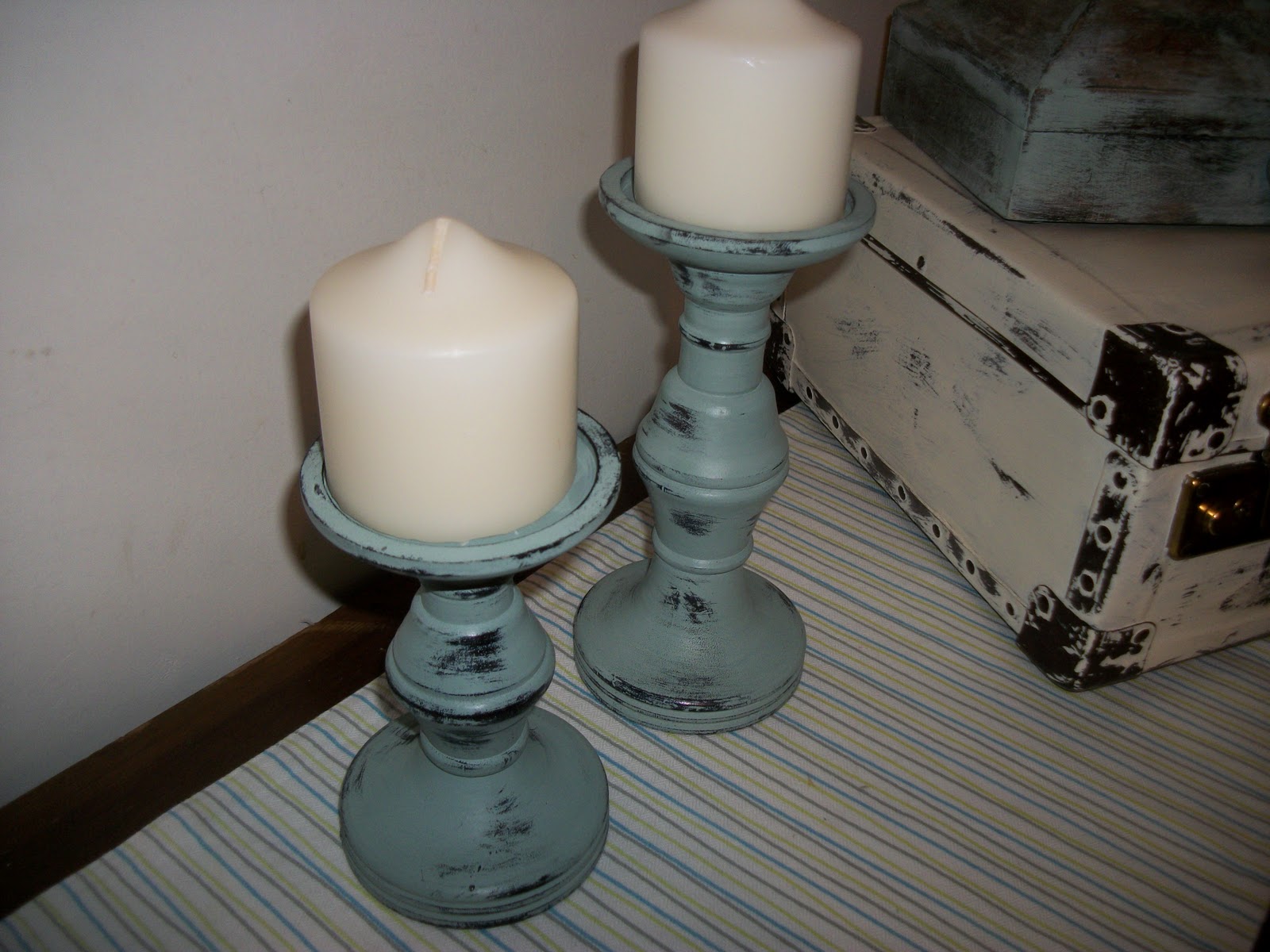 THE UPHOLSTER'S WIFE DELIGHTFUL "DUCK EGG "CANDLE HOLDERS ( 2 )