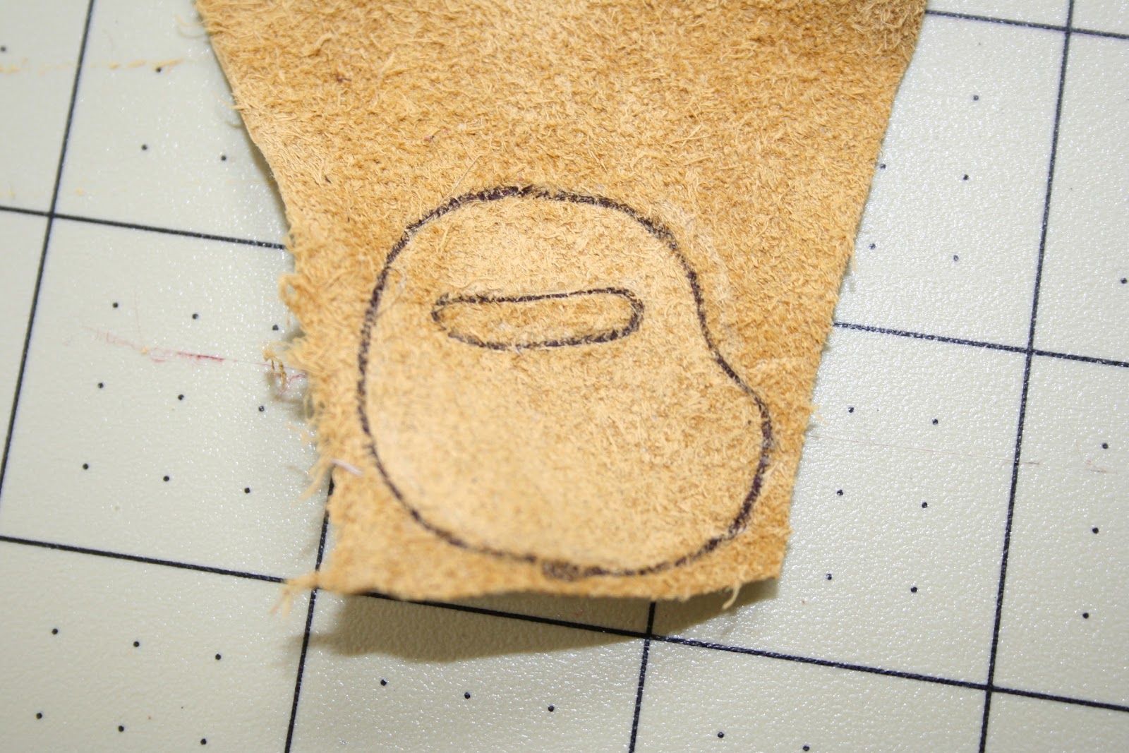 Arts and Crafts for your American Girl Doll Archery Finger Tab for