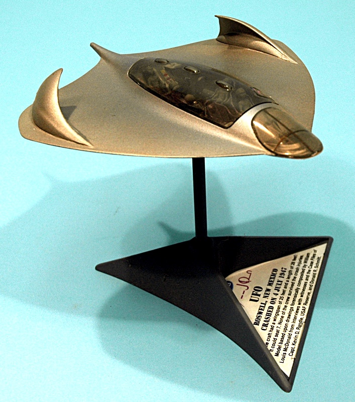 Scale Model News TESTORS 148 SCALE UFO CRASH SCENE, INDEPENDENCE DAY, 1947