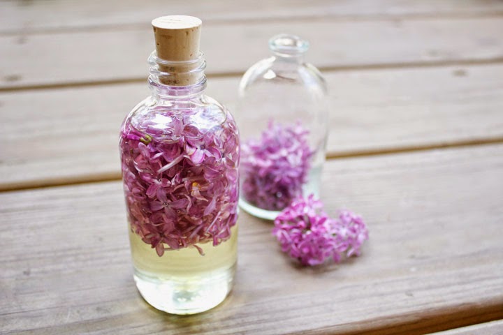 FOXTAIL + MOSS: HOMEMADE: Perfumed Lilac Oil