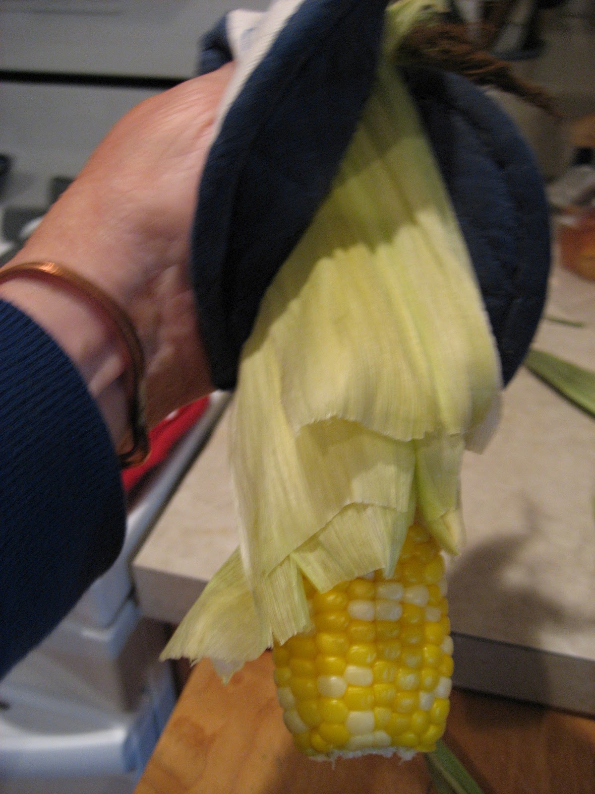 Red Hat Knitter Best Way to Clean/Cook Corn