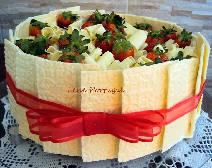 Fazendo bolo de aniversário p/ 30 pessoas Leite Ninho com morango