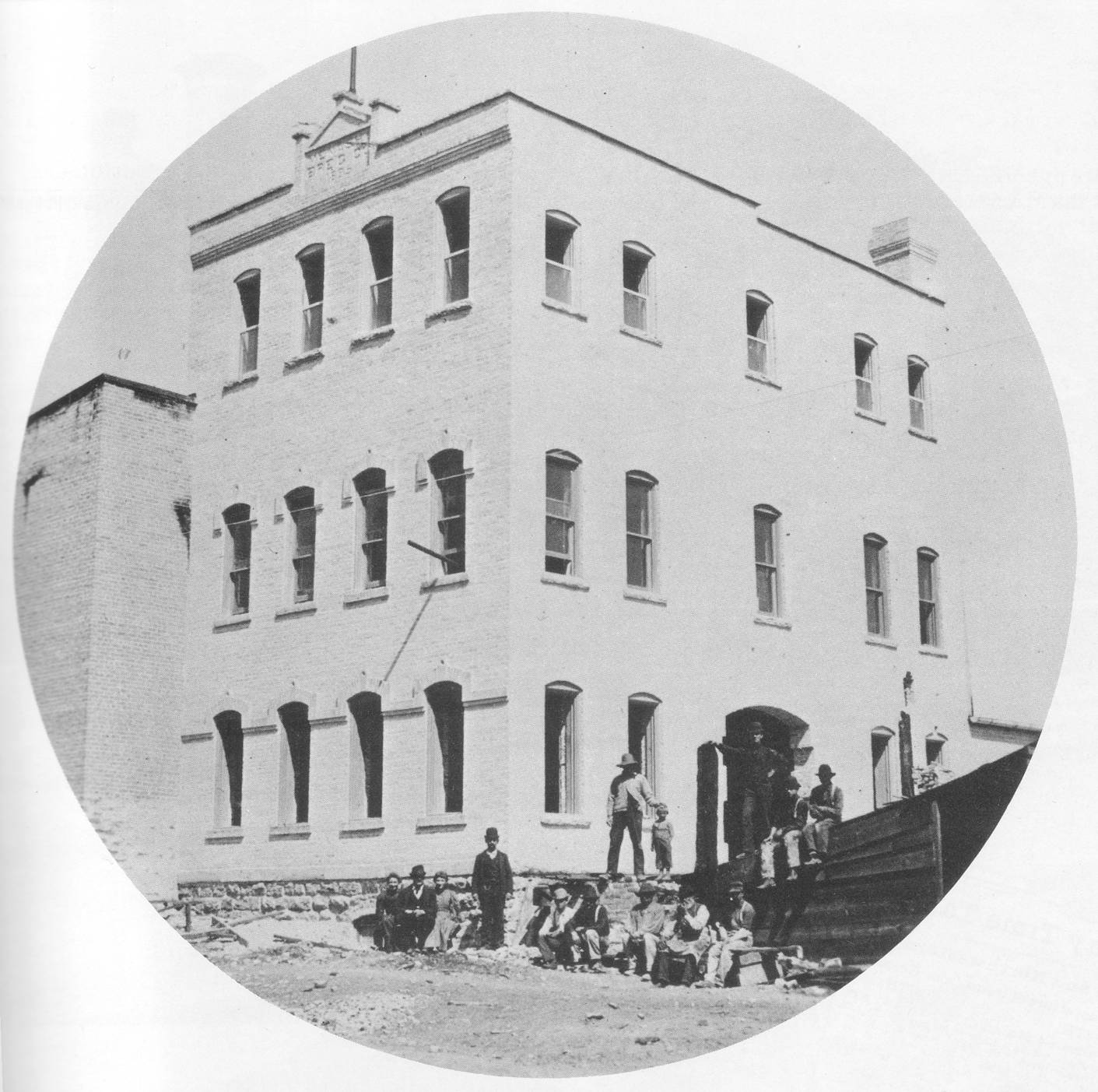 MENASHA Winz Brewery