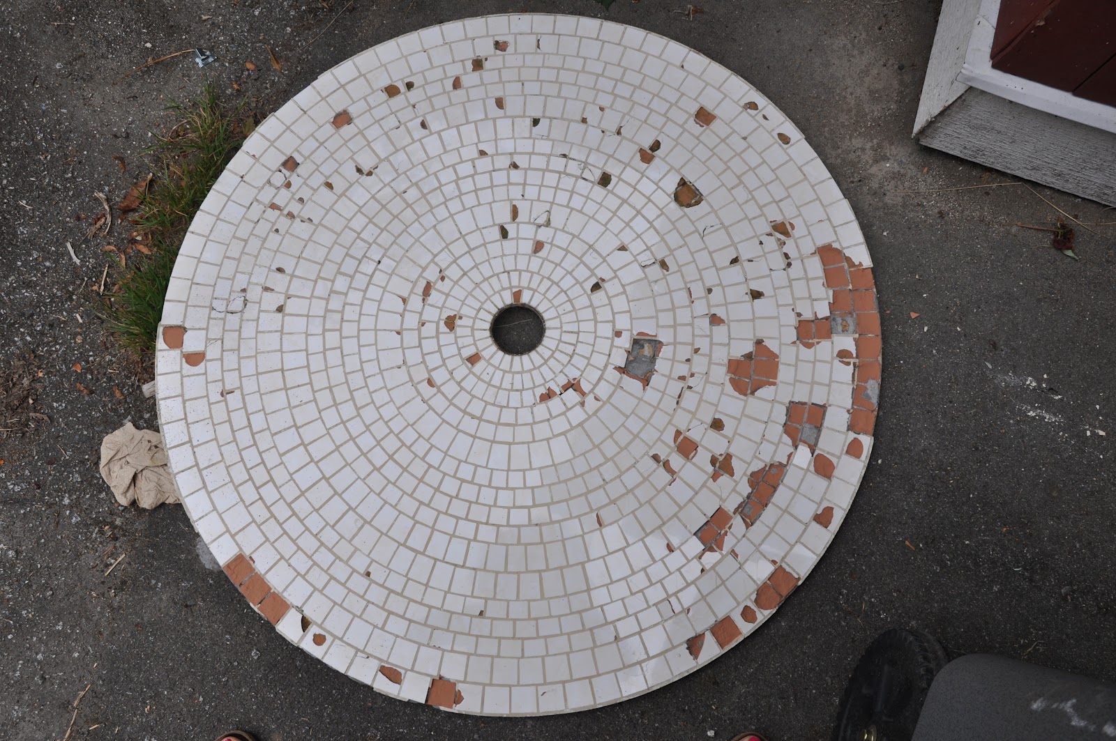 Moonbeam Studio the art of Corinna Hanson mosaic table top