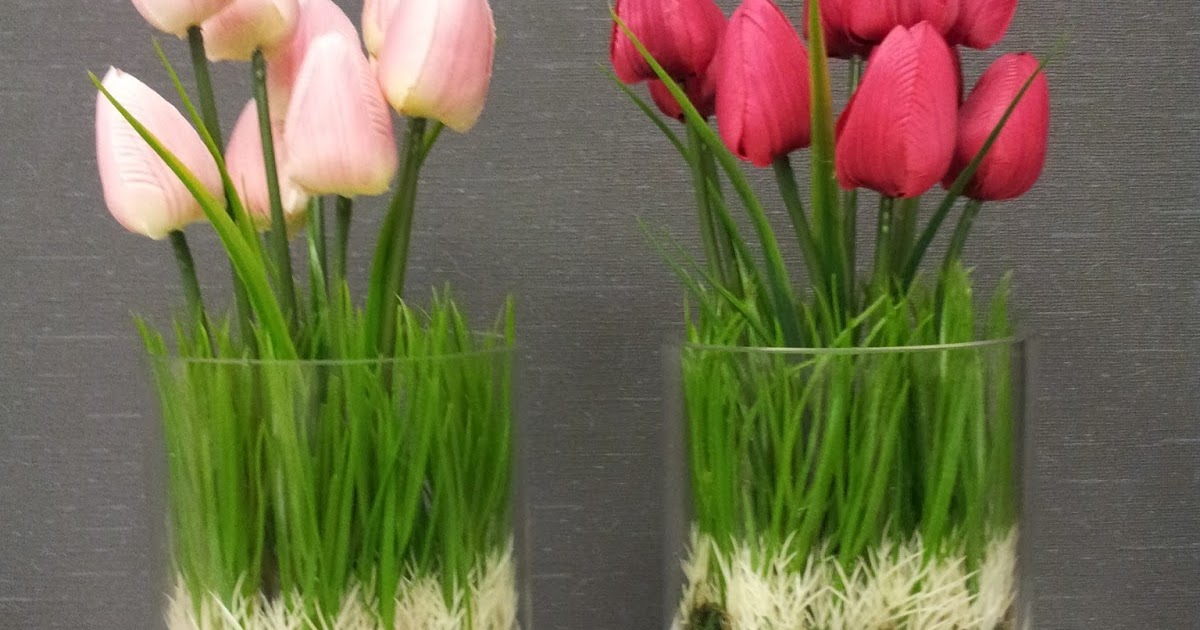 BUNGA TULIP IN GLASS