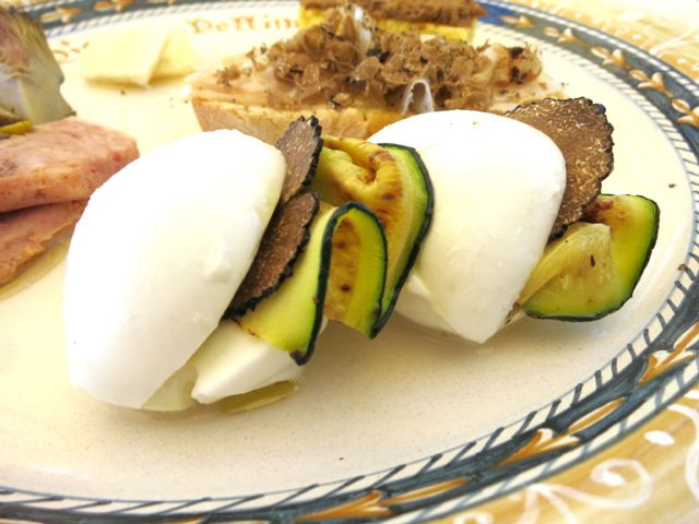 Mozzarealla with truffles and zucchini Mozzarealla with truffles and zucchini