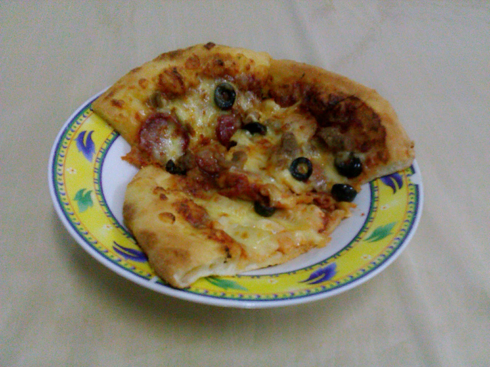 Domino's Pizza Meat Mania & Aloha Chicken Pilihan Utama Kami