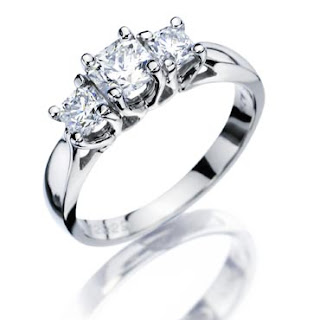 3 stone diamond engagement ring